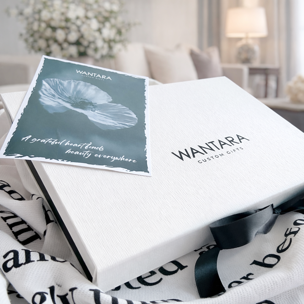 MADE OF DREAMS AND WONDER - Scarf , Black Font